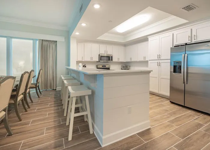 Phoenix Gulf Towers 1405