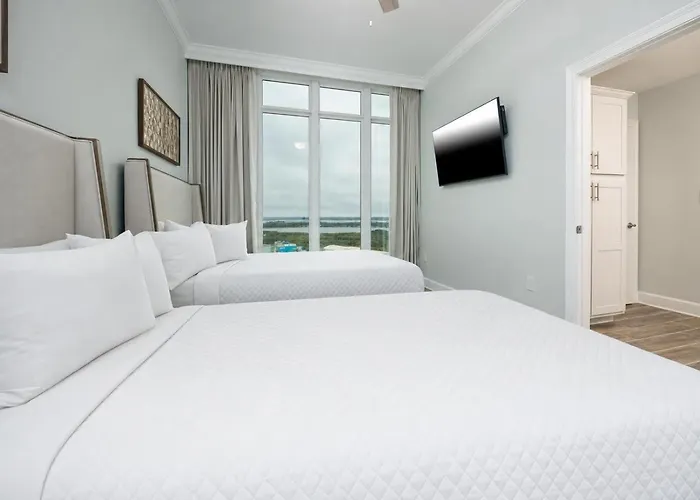 Phoenix Gulf Towers 1405 Apartment